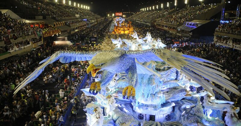 How To Enjoy Carnival In Rio De Janeiro - Comandante Nobre